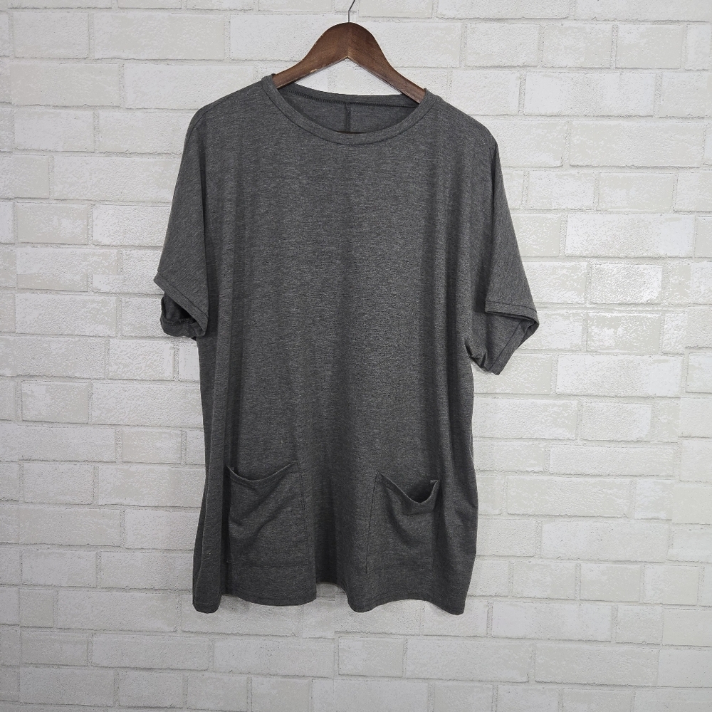 Women's Short Sleeve Pocket Tee - Gra